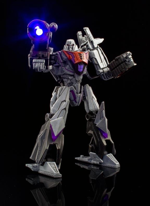 Minor/Repaint: - War For Cyberton MEGATRON with LEDs | TFW2005 - The ...